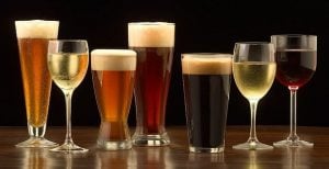 Bebidas alcohólicas que dañan los dientes Bebidas alcohólicas que dañan los dientes