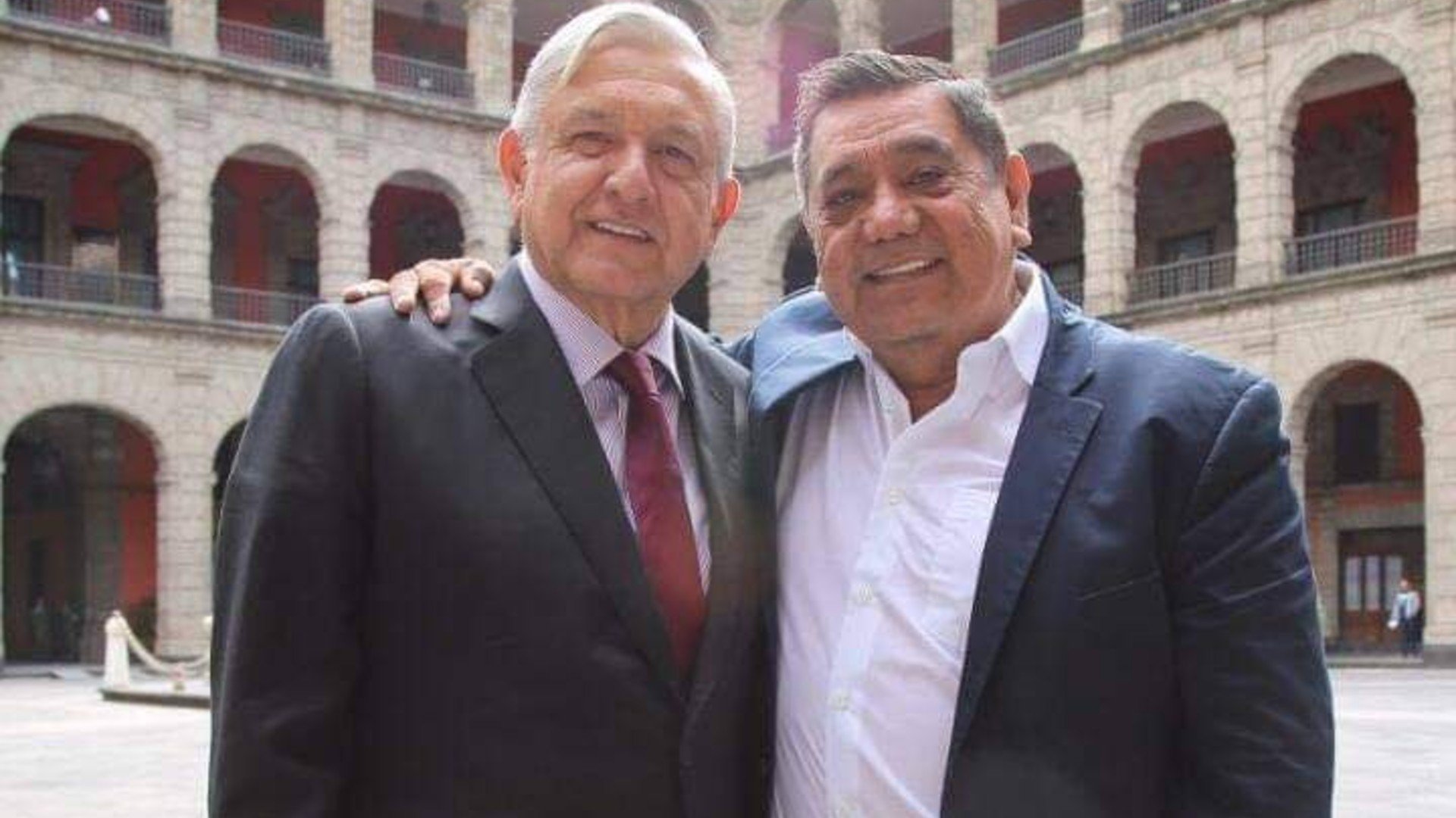 Junto a López Obrador en Palacio Nacional Junto a López Obrador en Palacio Nacional
