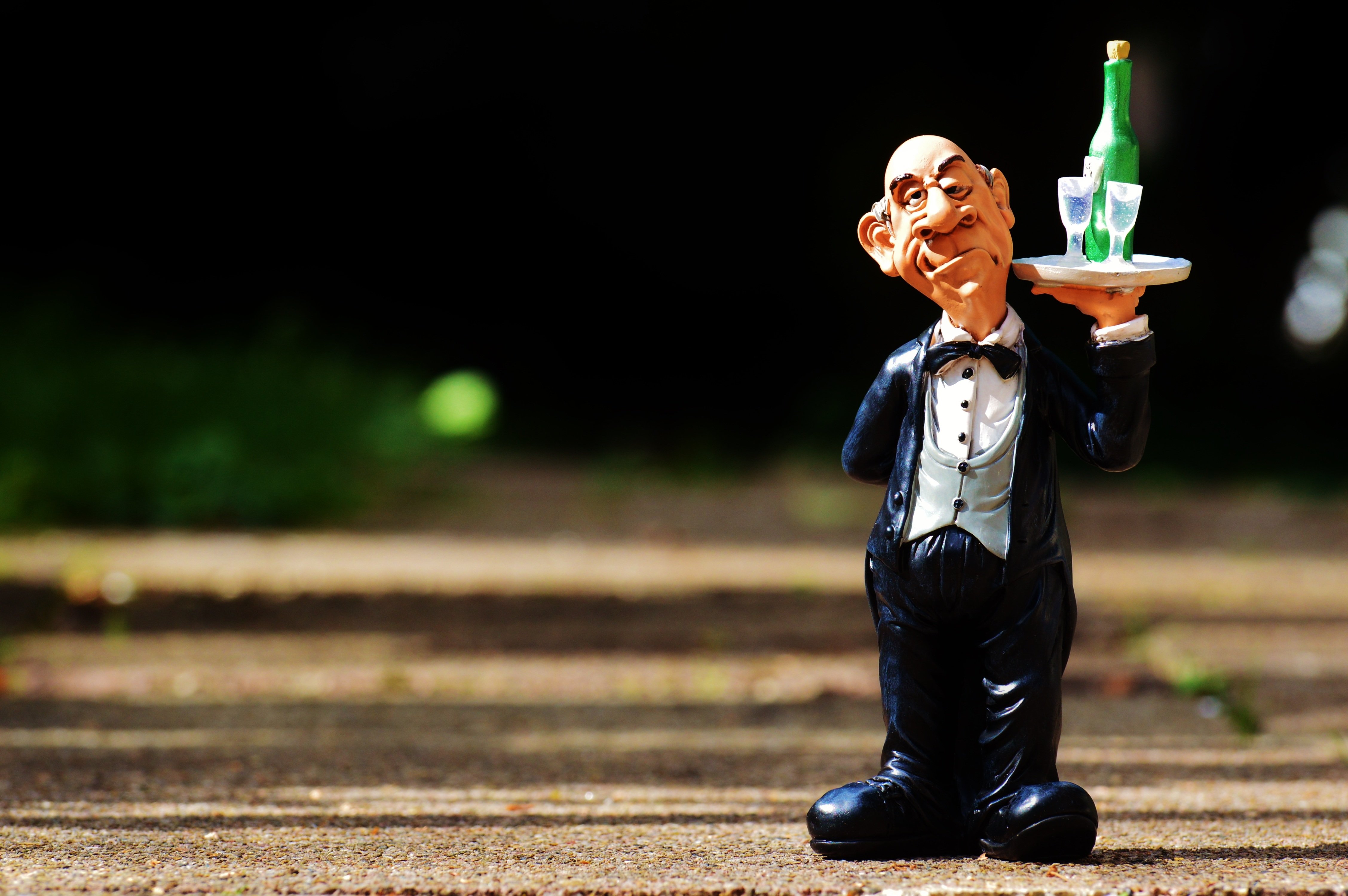 man-wine-restaurant-green-tray-waiter-854067-pxhere.com man-wine-restaurant-green-tray-waiter-854067-pxhere.com