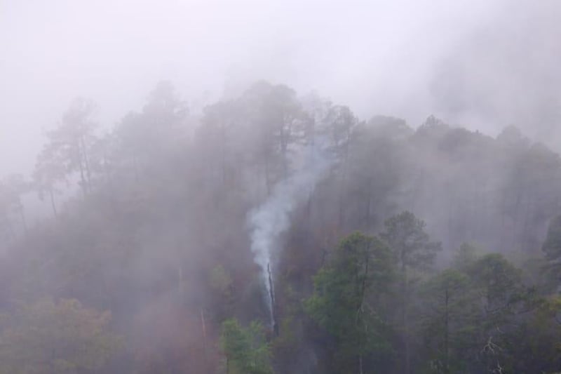 Lluvias artificiales y naturales han mitigado el incendio Lluvias artificiales y naturales han mitigado el incendio