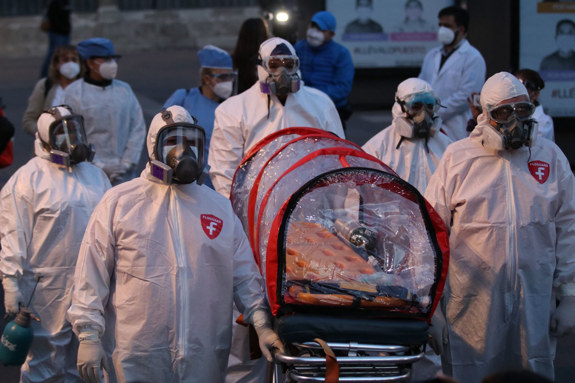 Médicos privados piden ser vacunados contra el COVID-19. Médicos privados piden ser vacunados contra el COVID-19.