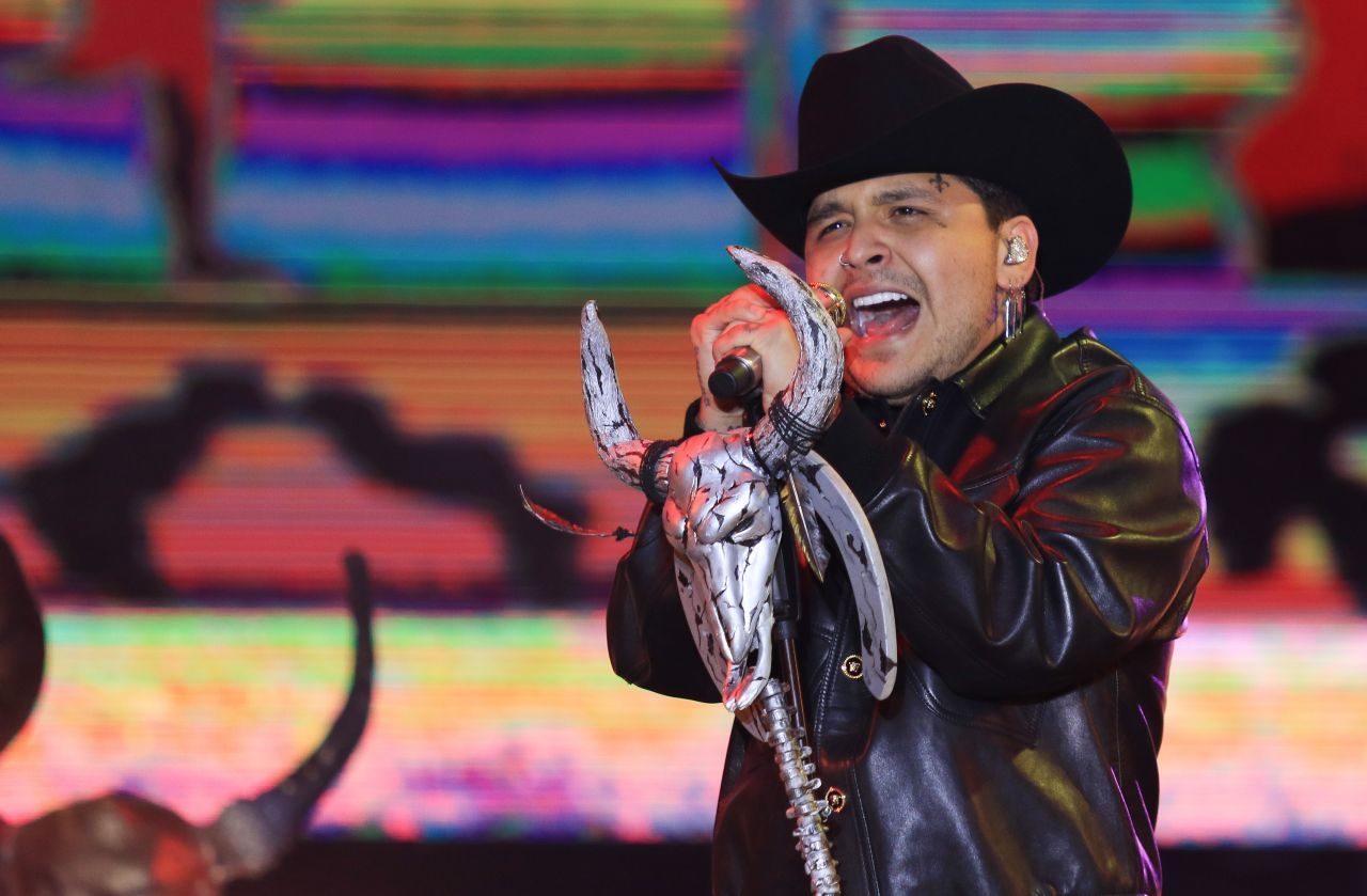 demandan a padres de Christian Nodal por supuesto fraude demandan a padres de Christian Nodal por supuesto fraude