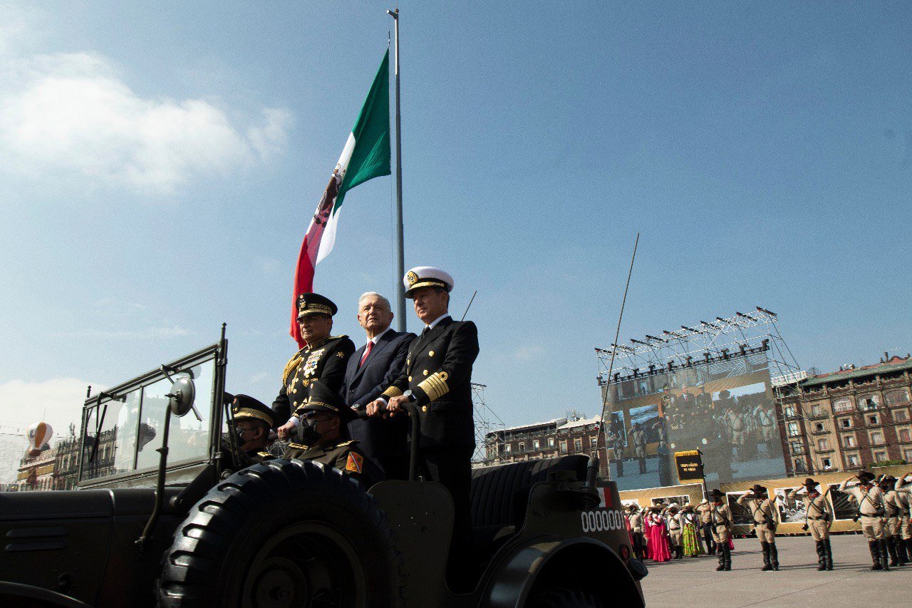 AMLO Revolución Mexicana AMLO Revolución Mexicana