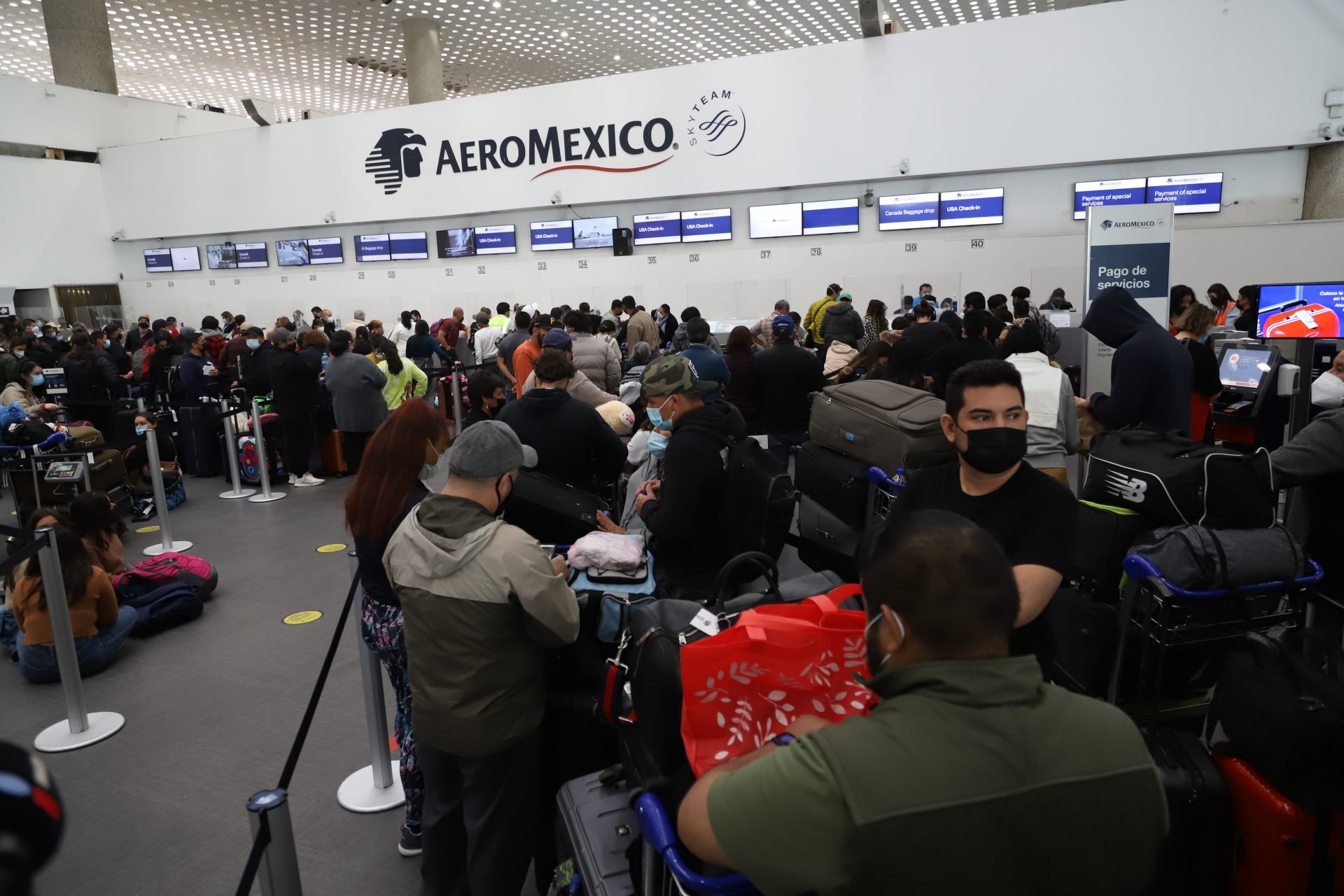 Aeroméxico cancela vuelos por COVID-19 Aeroméxico cancela vuelos por COVID-19
