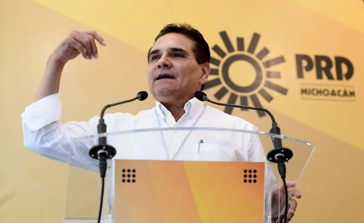 "Ya decreté": Silvano Aureoles asegura que AMLO le va a tener que entregar la banda presidencial