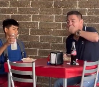 Travieso Arce come con niño que le pidió dinero: lo grabaron y se hizo ...
