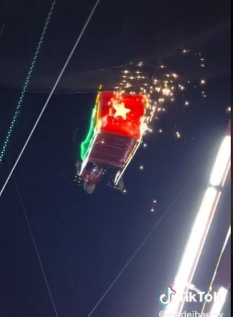 VIDEO 'Santa Claus' sufre accidente en pleno show