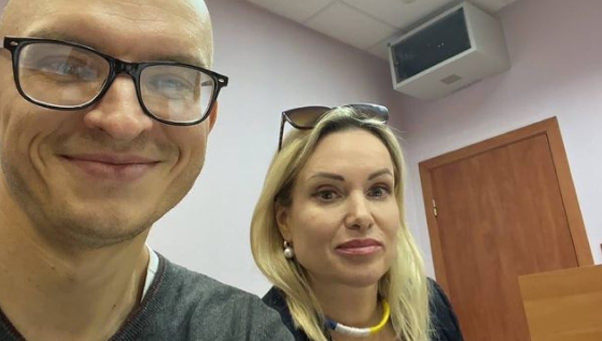 Liberan a mujer que interrumpió noticiero ruso para protestar contra la invasión a Ucrania