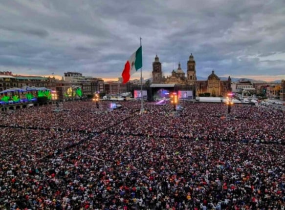 Llaman ‘nacos’ a fans de Grupo Firme y usuarios explotan en redes