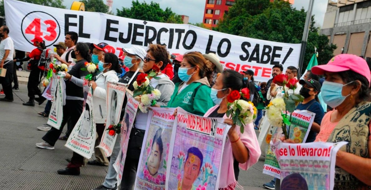 Marcha Ayotzinapa 2022: Así se vivió la manifestación por los 43 normalistas a 8 años de su desaparición