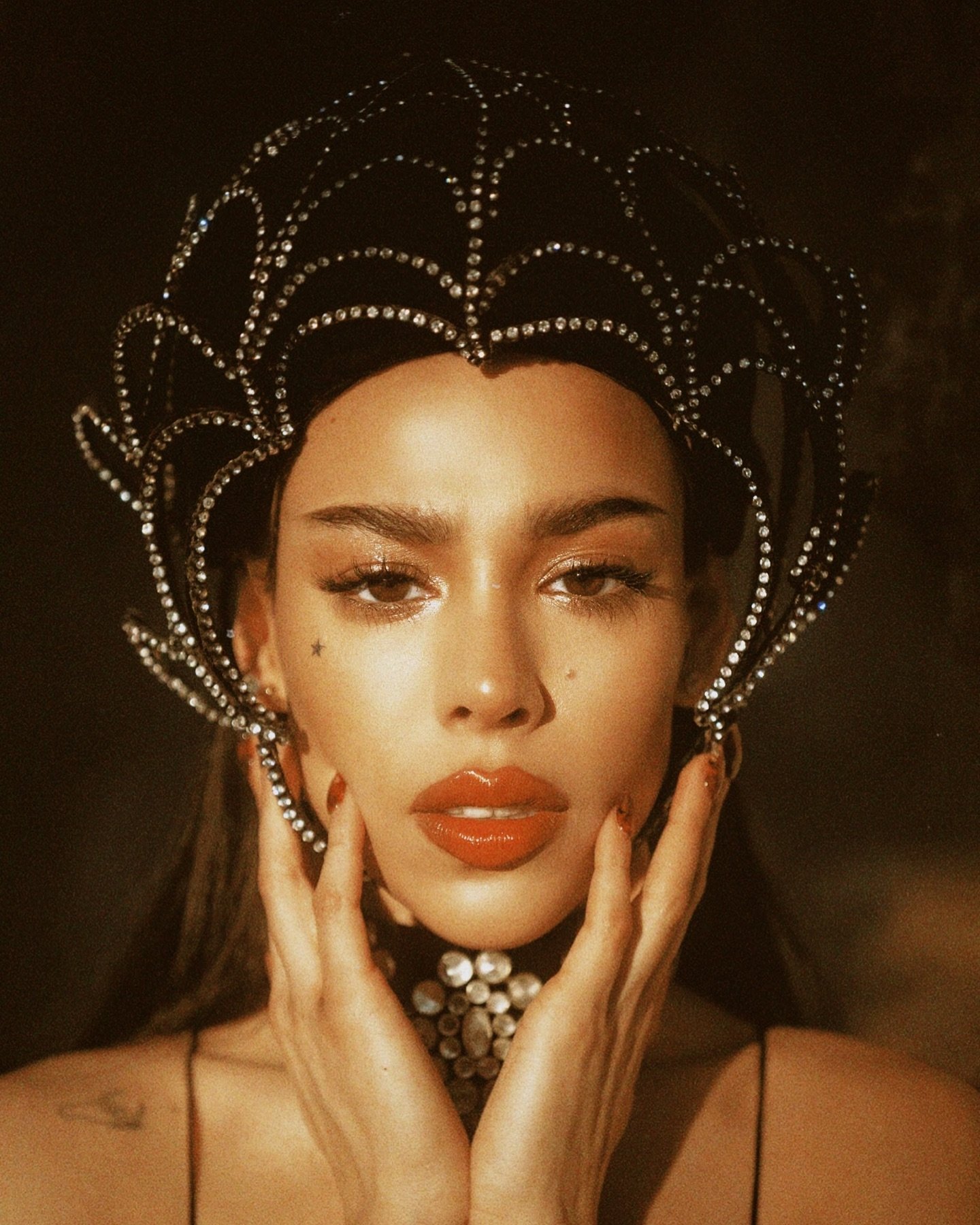 Danna Paola se lanza contra fans que la criticaron por su música