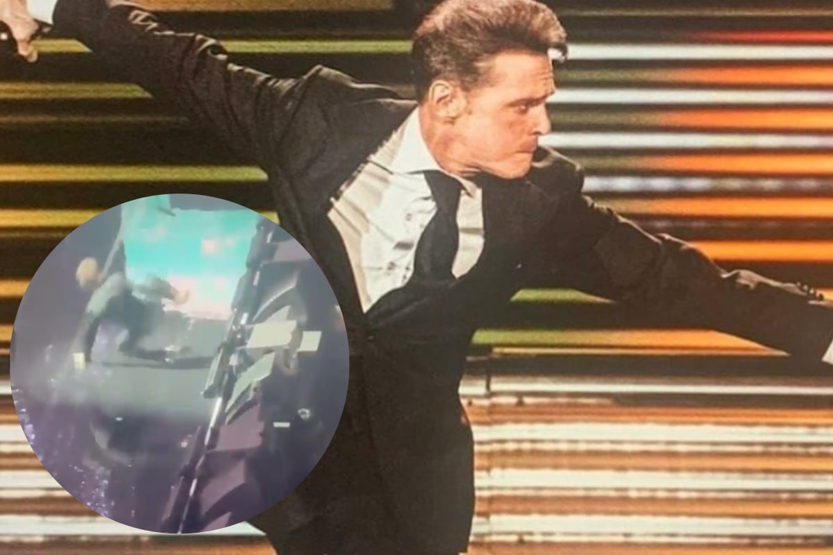 VIDEO: Luis Miguel sufre aparatosa caída en pleno concierto en la Arena CDMX y preocupa a fans