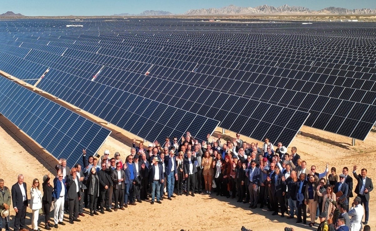 Presentan Central Fotovoltaica Puerto Peñasco de la CFE, planta solar más grande de América Latina