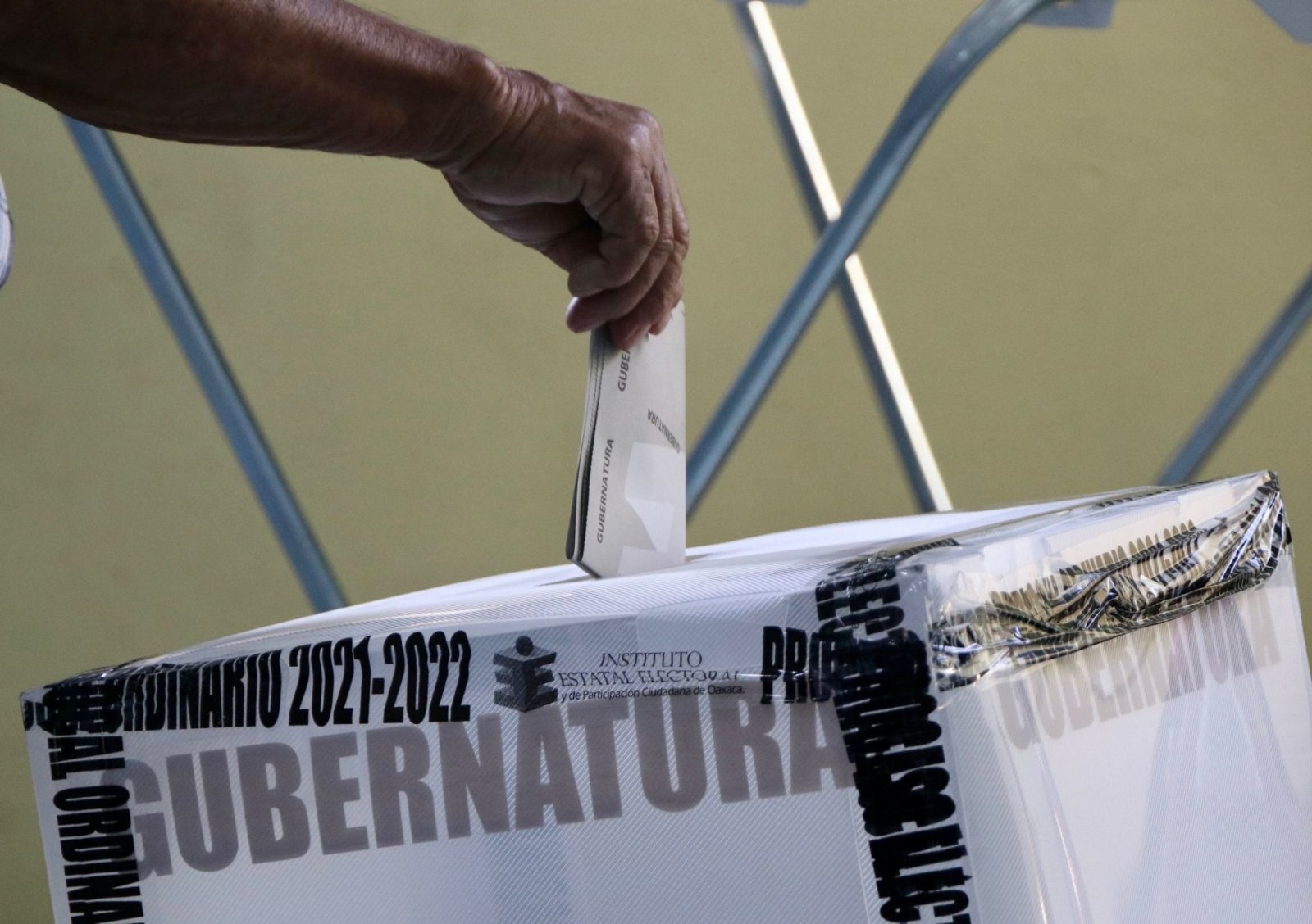 Morena encabeza preferencia para elecciones 2024 en CDMX, revela encuesta