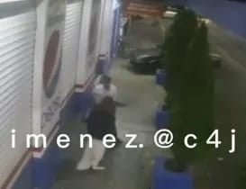 Hombre golpea a su esposa el día de la boda y jóvenes le dan paliza