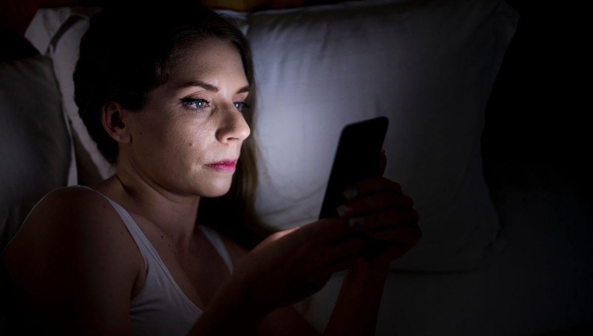 Día Mundial del Sueño: Por qué no debes ver tu celular antes de dormir