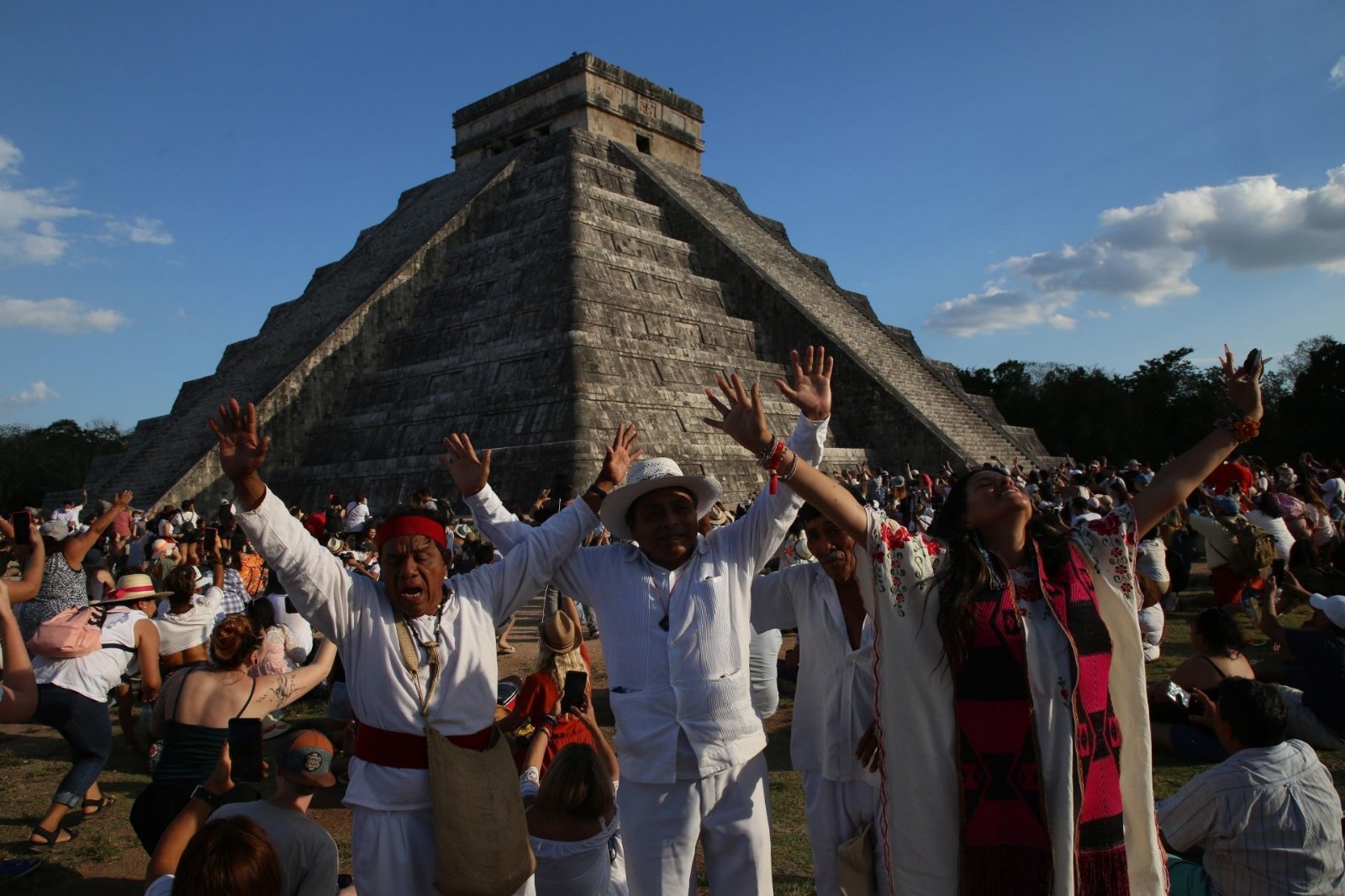 Equinoccio de Primavera: INAH prohíbe subir a pirámides de Teotihuacán