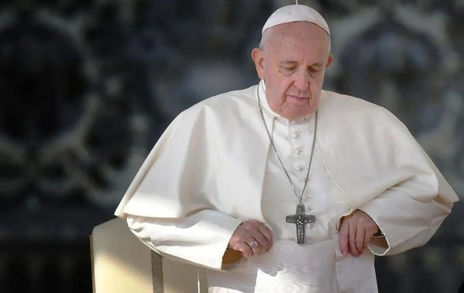 ¿Por qué hospitalizaron al Papa Francisco?