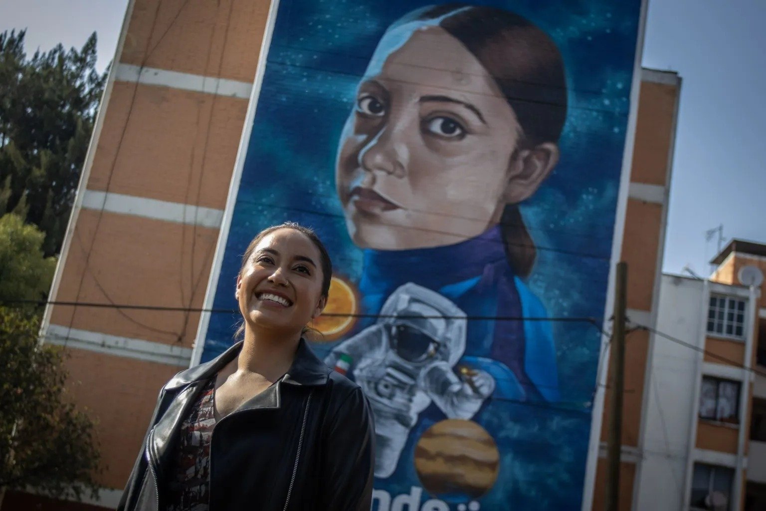 Tendrá su propia Barbie la astronauta mexicana Katya Echazarreta