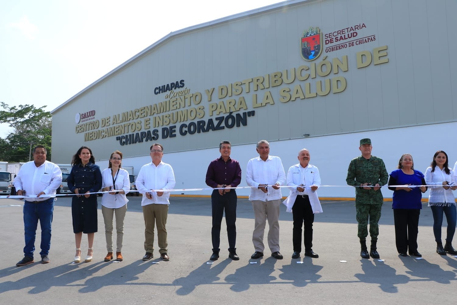 Rutilio Escandón inaugura Centro de Medicamentos en Chiapas