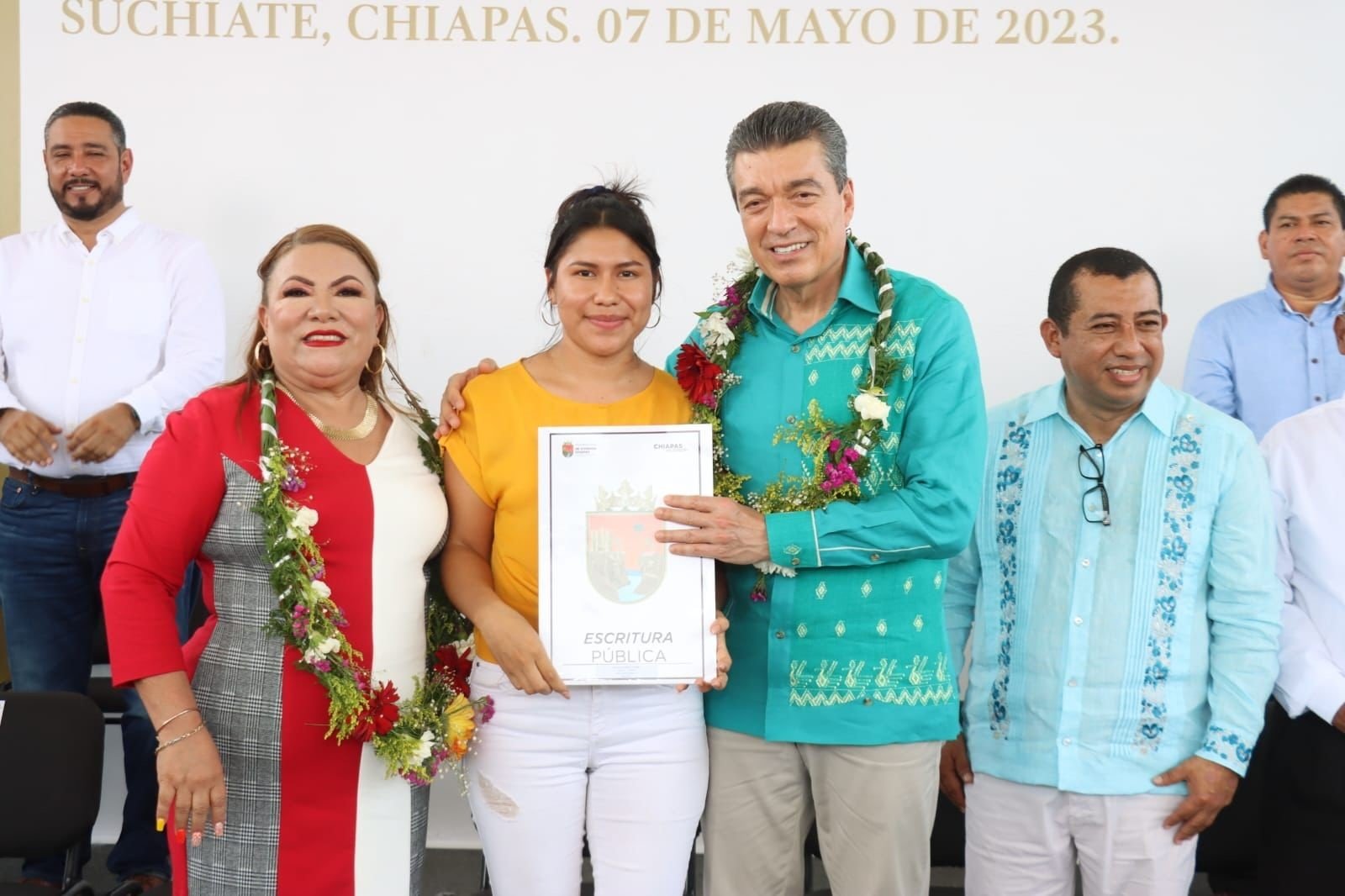 A 18 años del huracán Stan, familias chiapanecas afectadas reciben escrituras de terrenos