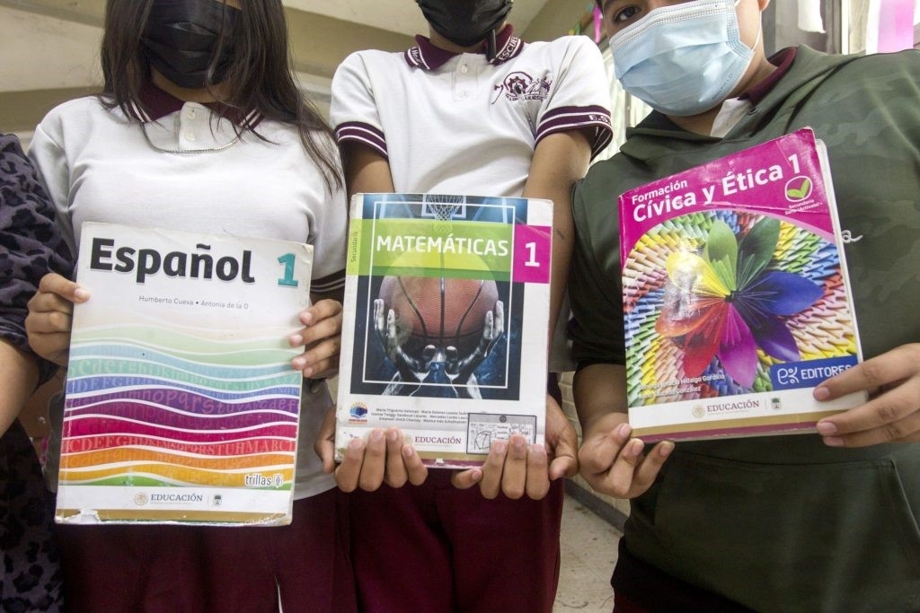 SEP: ¿Qué controversia hay con los nuevos libros de texto gratuitos?