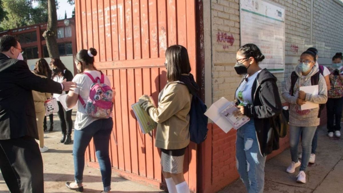 Calendario Escolar 2023-2024: Puentes, días festivos, juntas de Consejo Técnico y vacaciones