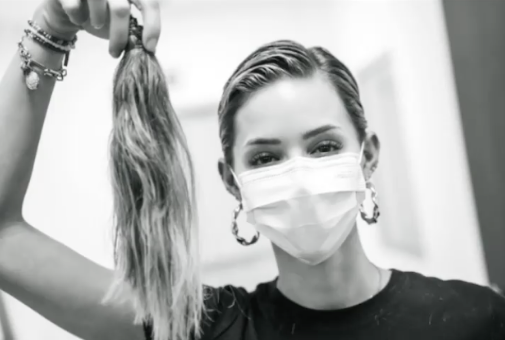 Mariana Rodríguez: ¿Es verdad que se cortó el cabello por un niño con cáncer y lo adoptó?