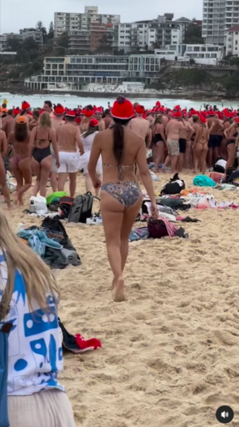 VIDEO | En bikini y con gorro navideño: Paola Rojas se mete al agua helada  en Año Nuevo | Quinto Poder